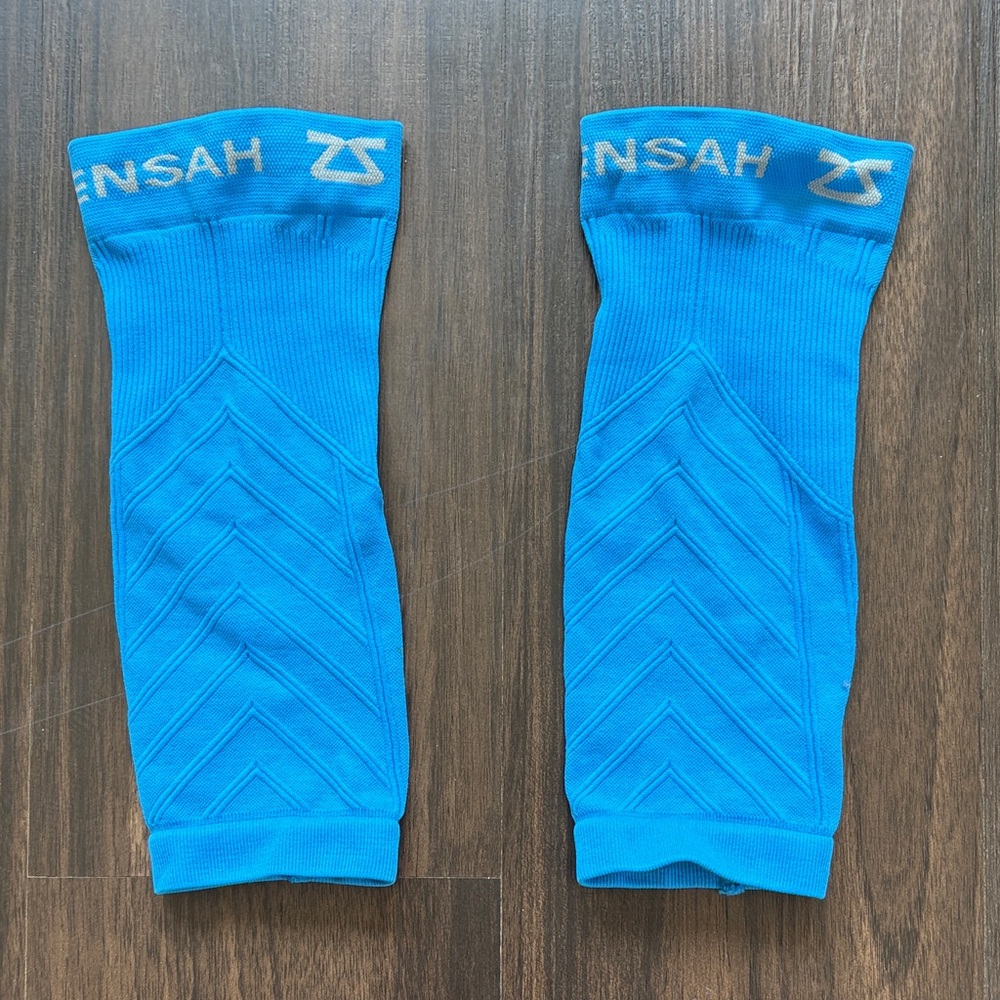 Blue Women’s Compression Leg Sleeve
